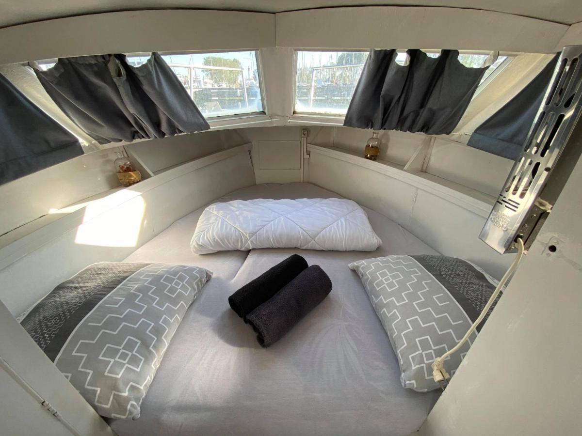 Bateau L'Etoile, Romantique, Apaisant, Ideal Pour Un Couple 乌伊斯特勒昂 外观 照片
